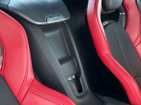 Used 2023 Chevrolet Corvette Stingray Preferred Conv w/ Stealth Interior Trim Package RWD image 15