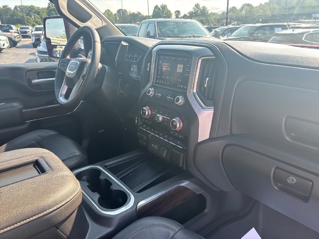 Used 2022 GMC Sierra 2500 SLT w/ SLT Preferred Package AWD/4WD image 14