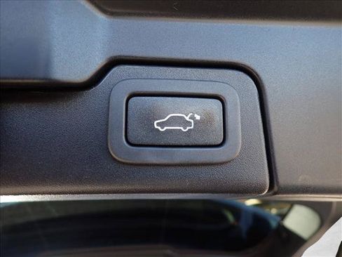 Used 2016 Land Rover Range Rover Evoque SE Premium AWD/4WD image 9