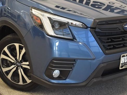 Used 2022 Subaru Forester Limited AWD/4WD image 32