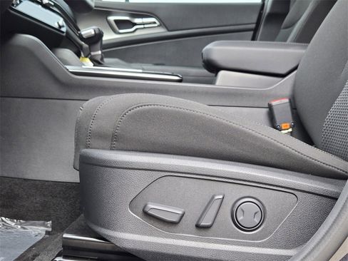 New 2026 Kia Sportage LX w/ LX Convenience Package image 16