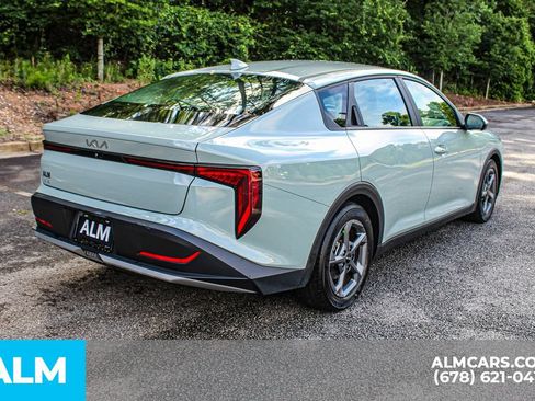 Used 2025 Kia K4 FWD image 6