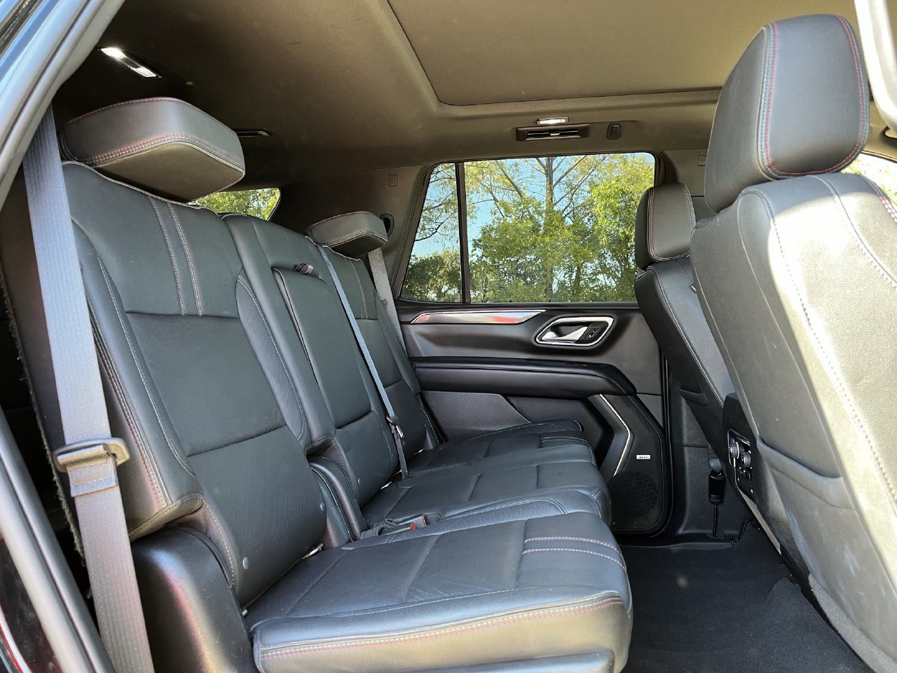 Used 2022 Chevrolet Tahoe RST AWD/4WD image 28