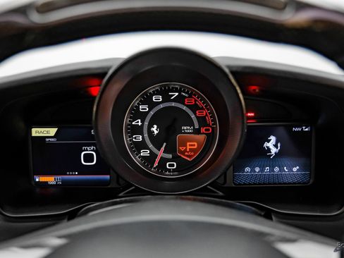Used 2023 Ferrari F8 Tributo RWD image 93