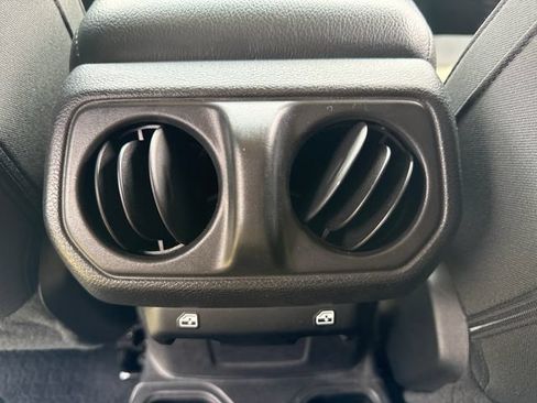 Used 2021 Jeep Wrangler Unlimited Sport AWD/4WD image 21