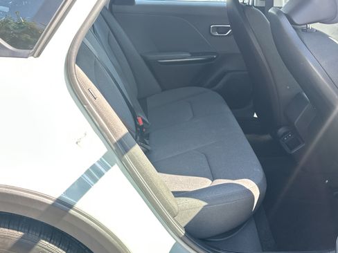 Used 2025 Kia K4 FWD image 15