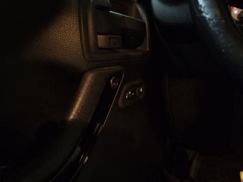 Used 2017 Jeep Wrangler Unlimited Sahara image 21