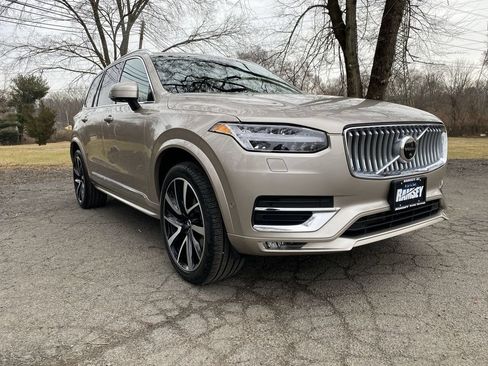 Used 2023 Volvo XC90 B6 Plus AWD/4WD image 9