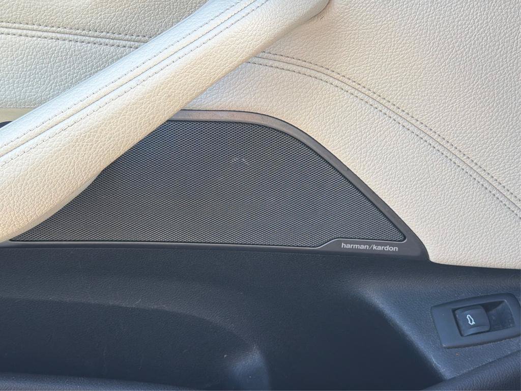 Used 2018 BMW 540i RWD image 30