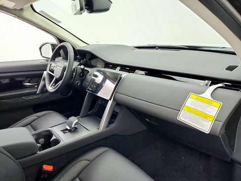 Certified 2025 Land Rover Discovery Sport S image 17