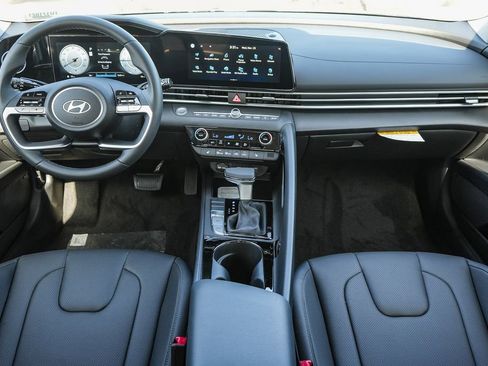 New 2026 Hyundai Elantra Limited FWD image 14
