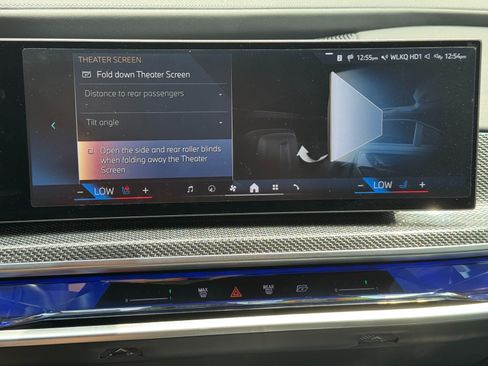 Used 2024 BMW i7 eDrive50 w/ M Sport Package RWD image 31