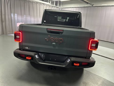 Used 2026 Jeep Gladiator Mojave AWD/4WD image 6