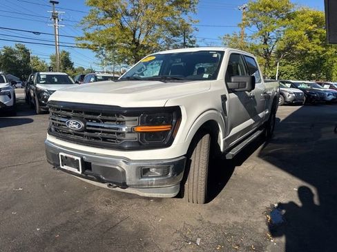 Used 2024 Ford F150 XLT w/ Tow/Haul Package image 5