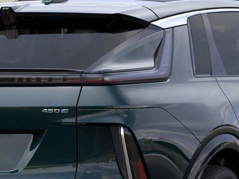 New 2025 Cadillac Lyriq Luxury image 33