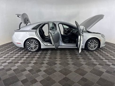Used 2017 Lincoln MKZ Premiere FWD image 15