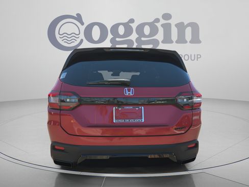 New 2026 Honda Pilot Sport image 4