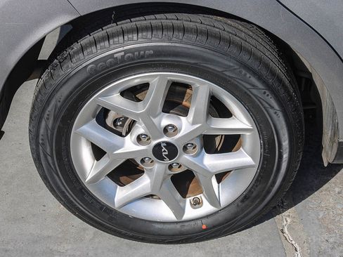 Used 2023 Kia Soul LX w/ Option Group 015 image 12