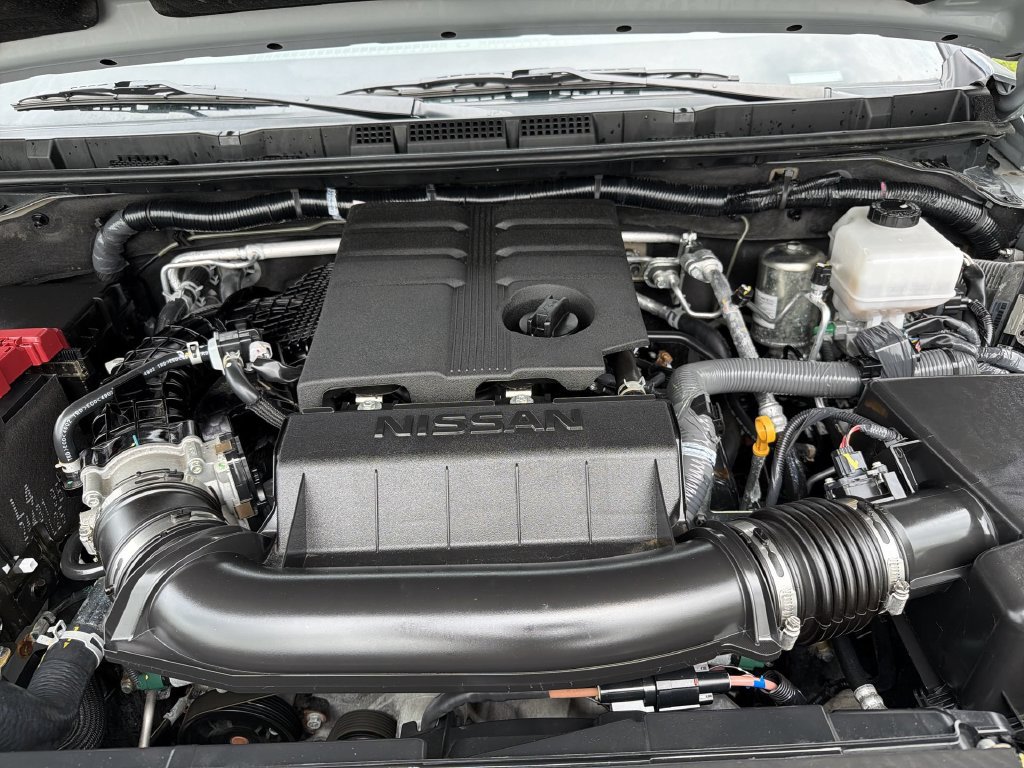 Certified 2025 Nissan Frontier PRO-4X w/ Pro Premium Package AWD/4WD image 18
