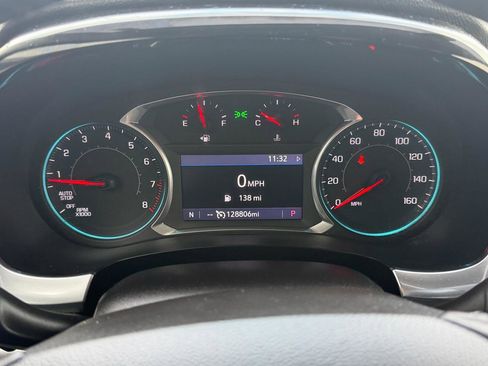 Used 2021 Chevrolet Traverse LT image 9