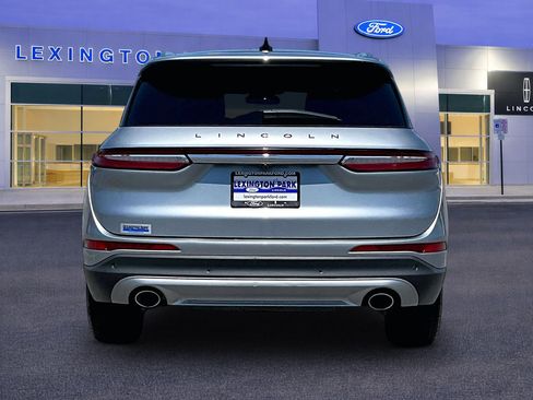 Used 2022 Lincoln Corsair AWD w/ Premium Package image 6