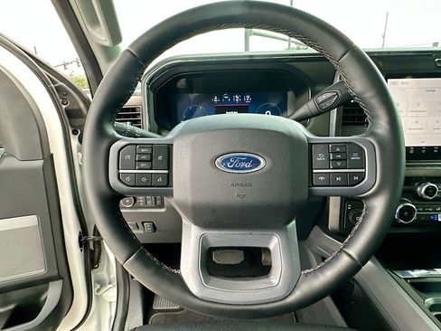 Used 2026 Ford F250 Lariat AWD/4WD image 18