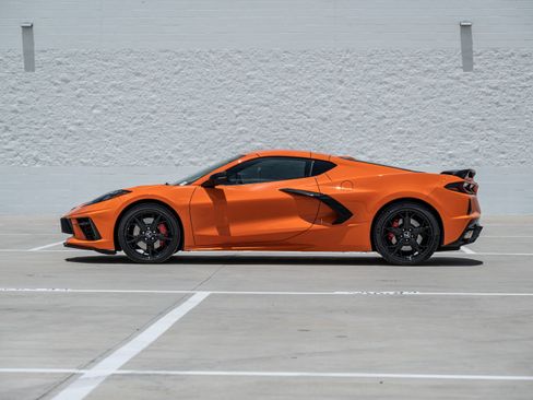 Used 2023 Chevrolet Corvette Stingray Premium Cpe w/ Z51 Performance Package RWD image 5