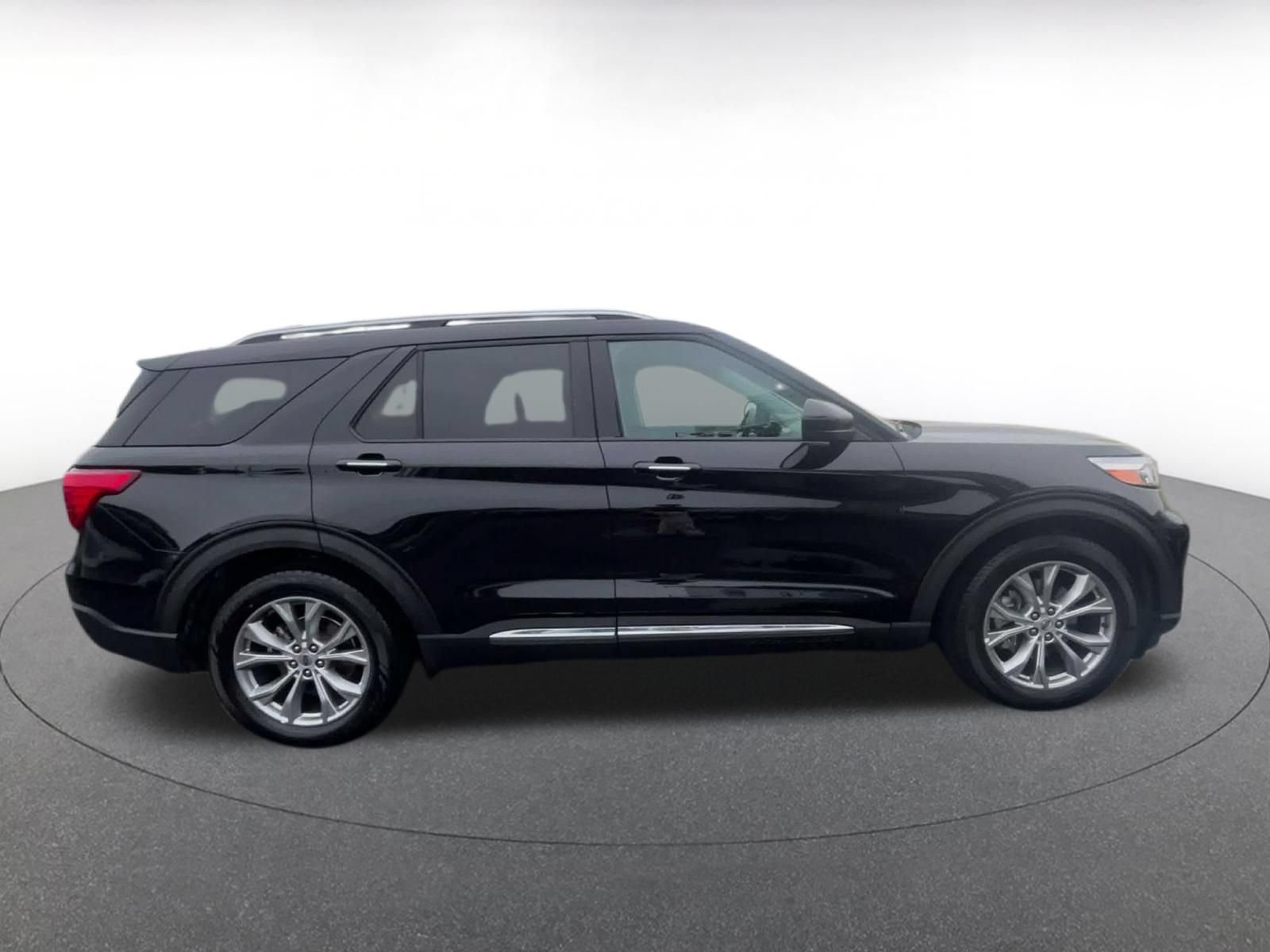 Used 2024 Ford Explorer Limited RWD image 15