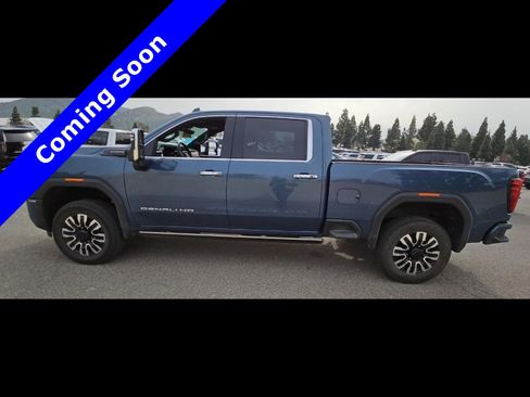 Used 2024 GMC Sierra 2500 Denali Ultimate image 15