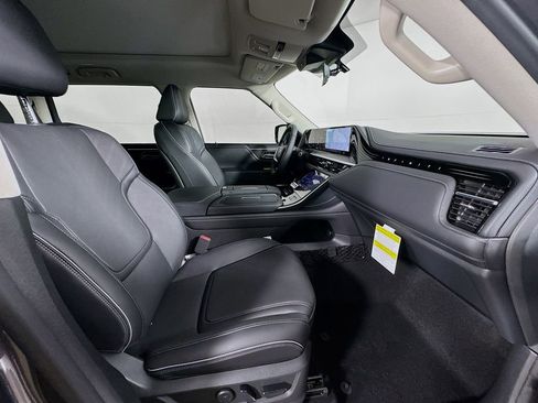 New 2026 INFINITI QX80 Luxe w/ Cargo Package image 38