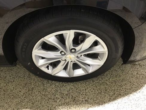 Used 2023 Chevrolet Malibu LT FWD image 22