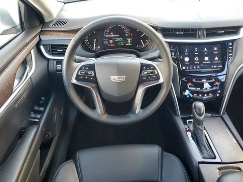 Used 2018 Cadillac XTS Luxury image 17