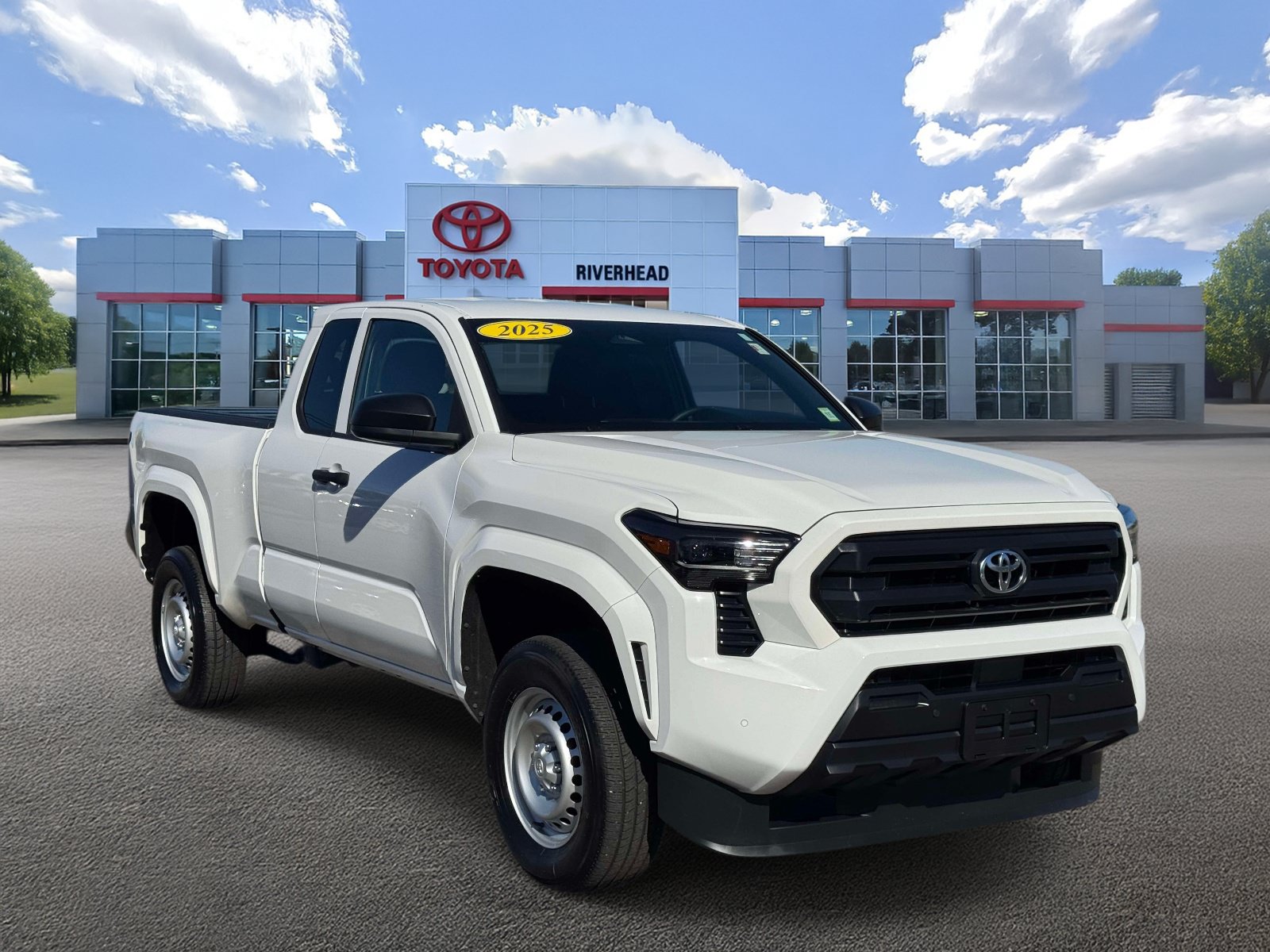 Certified 2025 Toyota Tacoma SR w/ SR Upgrade Package AWD/4WD image 2