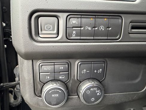 Used 2023 Chevrolet Tahoe LT image 42