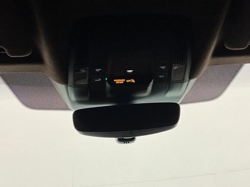 Used 2020 Porsche Taycan Turbo image 13