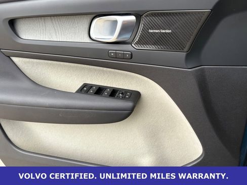 Certified 2023 Volvo XC40 B5 Ultimate w/ Protection Package Premier AWD/4WD image 25