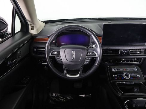 Used 2023 Lincoln Nautilus Reserve AWD/4WD image 37