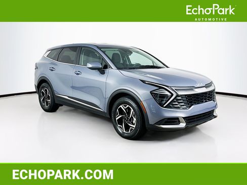 Used 2025 Kia Sportage LX FWD image 1