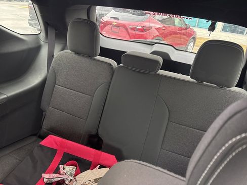 Used 2024 Chevrolet Traverse LT image 16