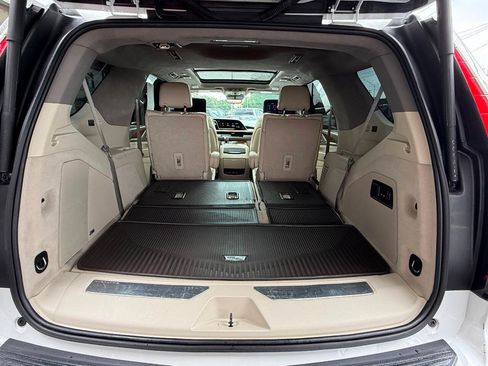 Used 2021 Cadillac Escalade Premium Luxury Platinum AWD/4WD image 36