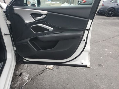 Used 2024 Acura RDX SH-AWD image 32