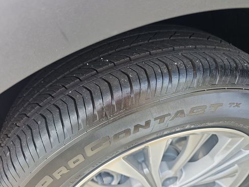 Certified 2023 Buick Envision Preferred FWD image 29