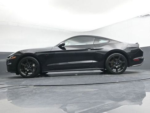 Used 2018 Ford Mustang GT w/ Black Accent Pkg RWD image 28