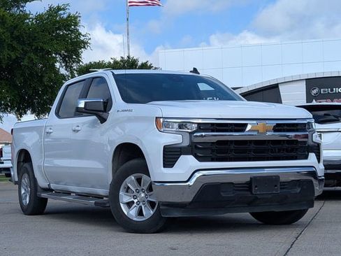 Used 2024 Chevrolet Silverado 1500 LT image 2