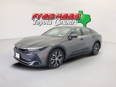 Used 2023 Toyota Crown Limited