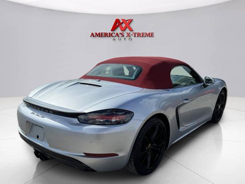 Used 2018 Porsche 718 Boxster RWD image 5