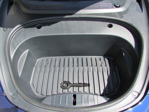 Used 2023 Tesla Model 3 Standard Range RWD image 30