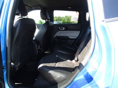 Used 2025 Jeep Compass Limited AWD/4WD image 13