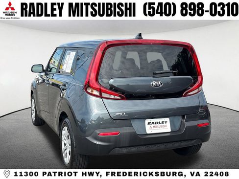Used 2021 Kia Soul LX FWD image 17