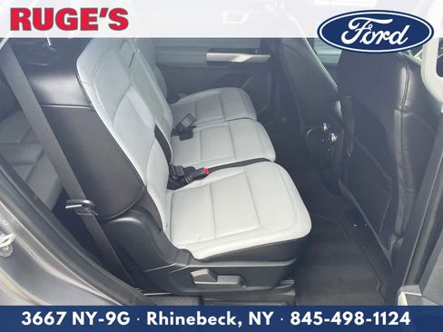 Used 2021 Ford Explorer XLT w/ Equipment Group 202A AWD/4WD image 12